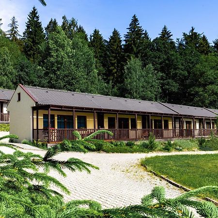 Resort Lesni Lazne Zvanovice Exterior photo